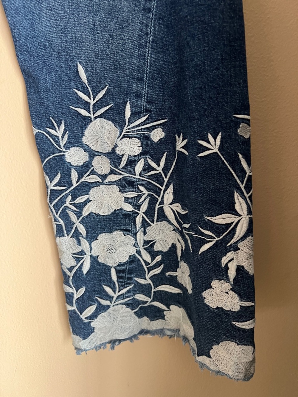 Anthropologie Pilcro Letterman High Rise Flare Jeans – Size 31 (12) Embroidered - Picture 3 of 8